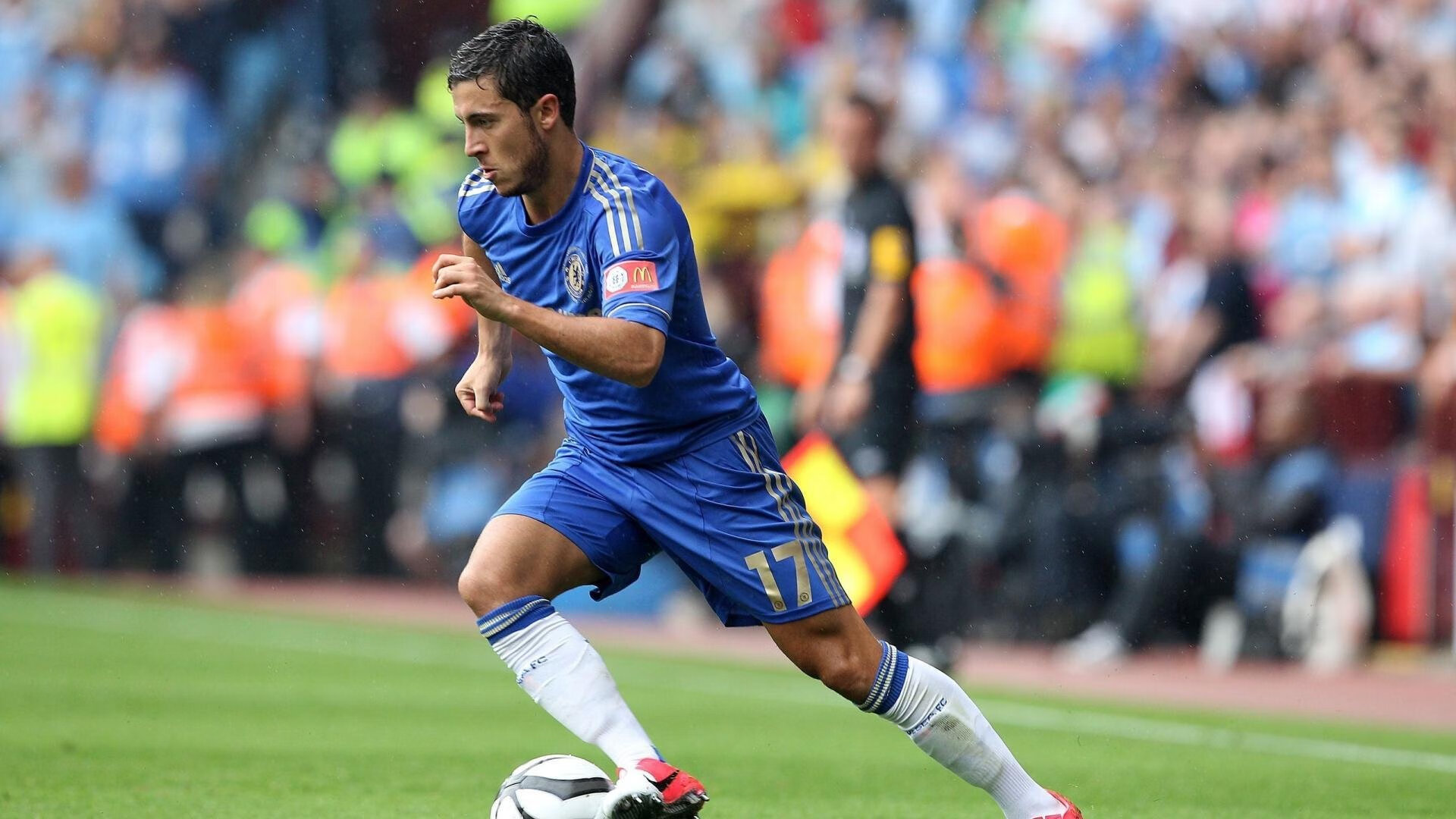 开云体育官网-《Hope：新星崛起，点燃战场激情》，崛起的新星