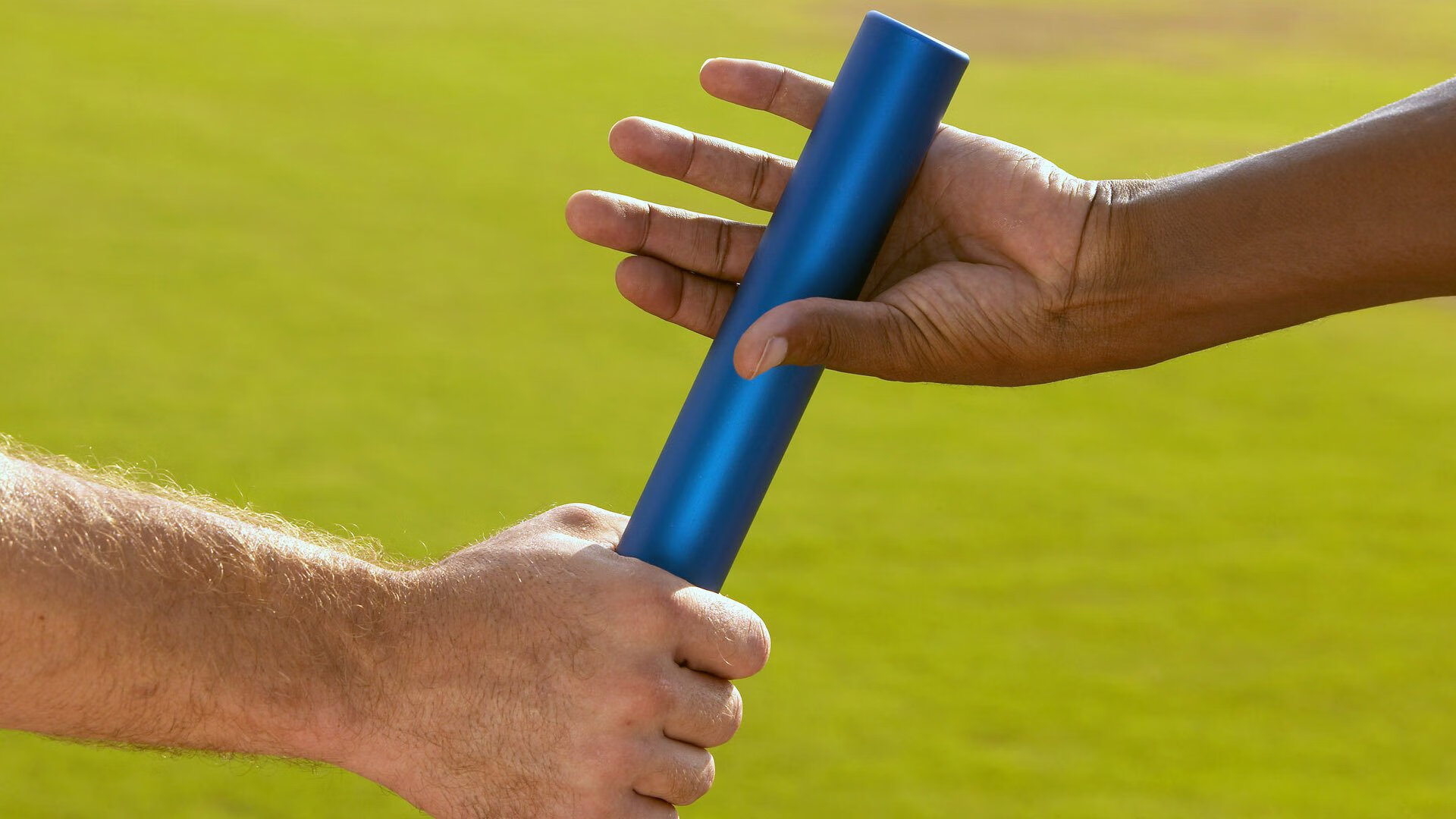 逆境成长：车手克服伤病的奋斗史